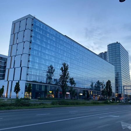 Apartamenty Wola Tower Na Prymasa - Z Widokiem Na City Warschau Buitenkant foto