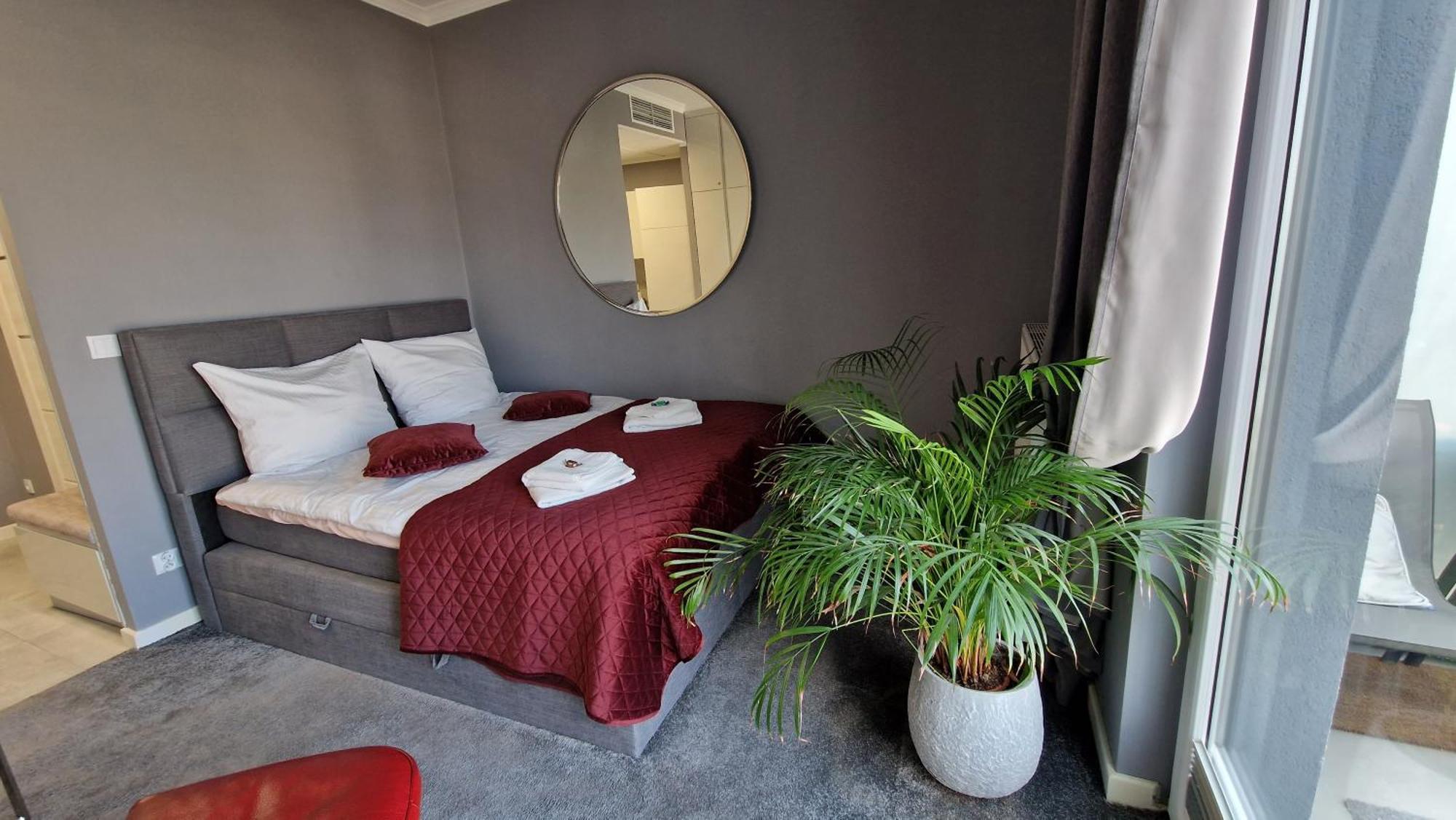 Apartamenty Wola Tower Na Prymasa - Z Widokiem Na City Warschau Buitenkant foto