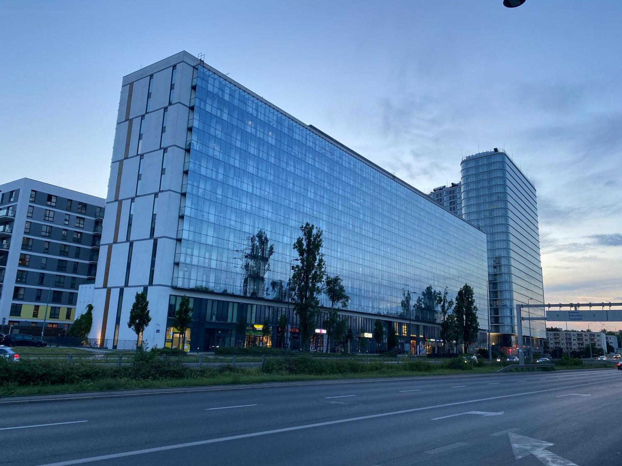 Apartamenty Wola Tower Na Prymasa - Z Widokiem Na City Warschau Buitenkant foto